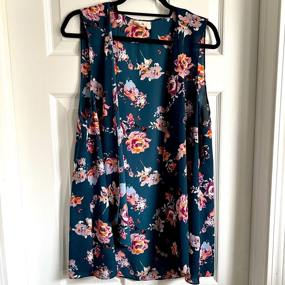 Sleeveless kimono